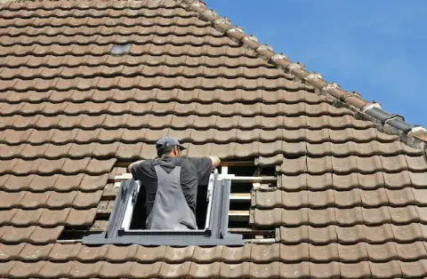 Pose de velux à Essouvert